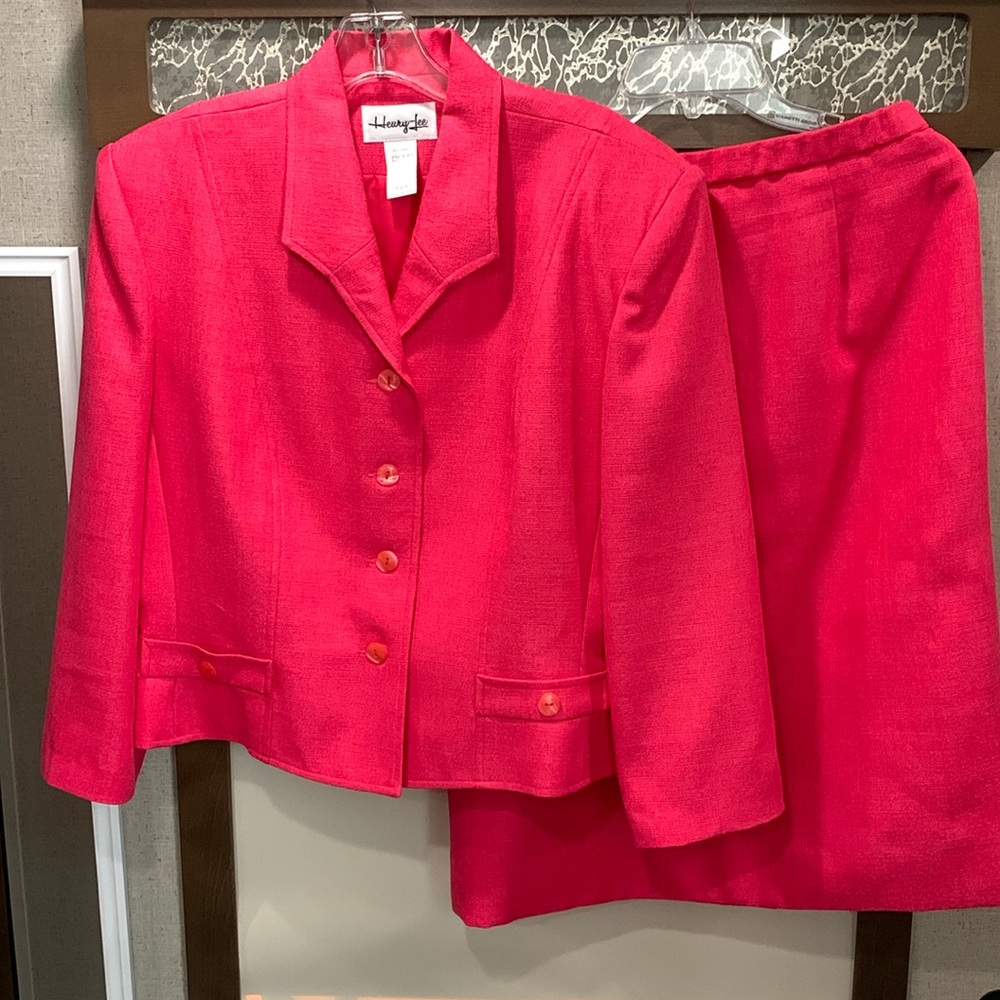 Henry Lee Jacket and Skirt Set Pink NWOT Size 14 Fully lined A Classic must have
